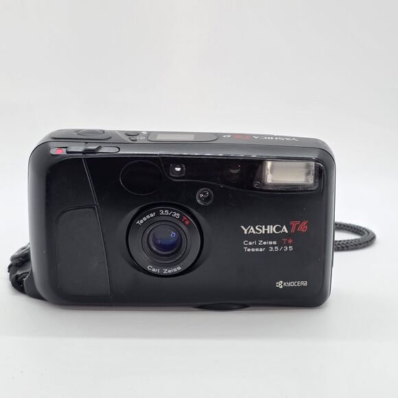 Yashica T4D 35mm Point & Shoot Camera Carl Zeiss Tessar 35mm f3.5 - Picture 4 of 9
